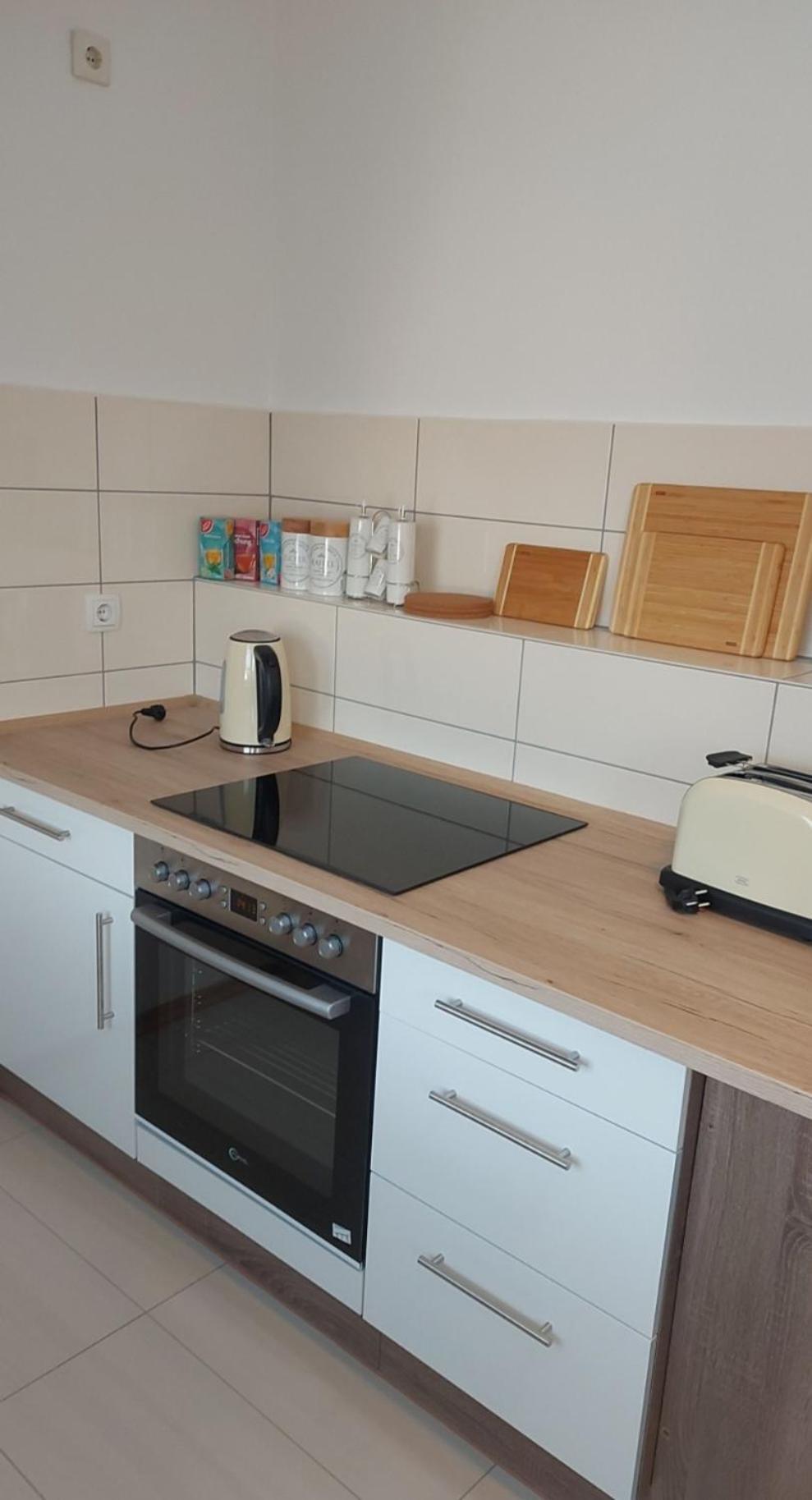 Stilvolle Ferienwohnung Free Parking, Space, Wlan Niestetal 外观 照片