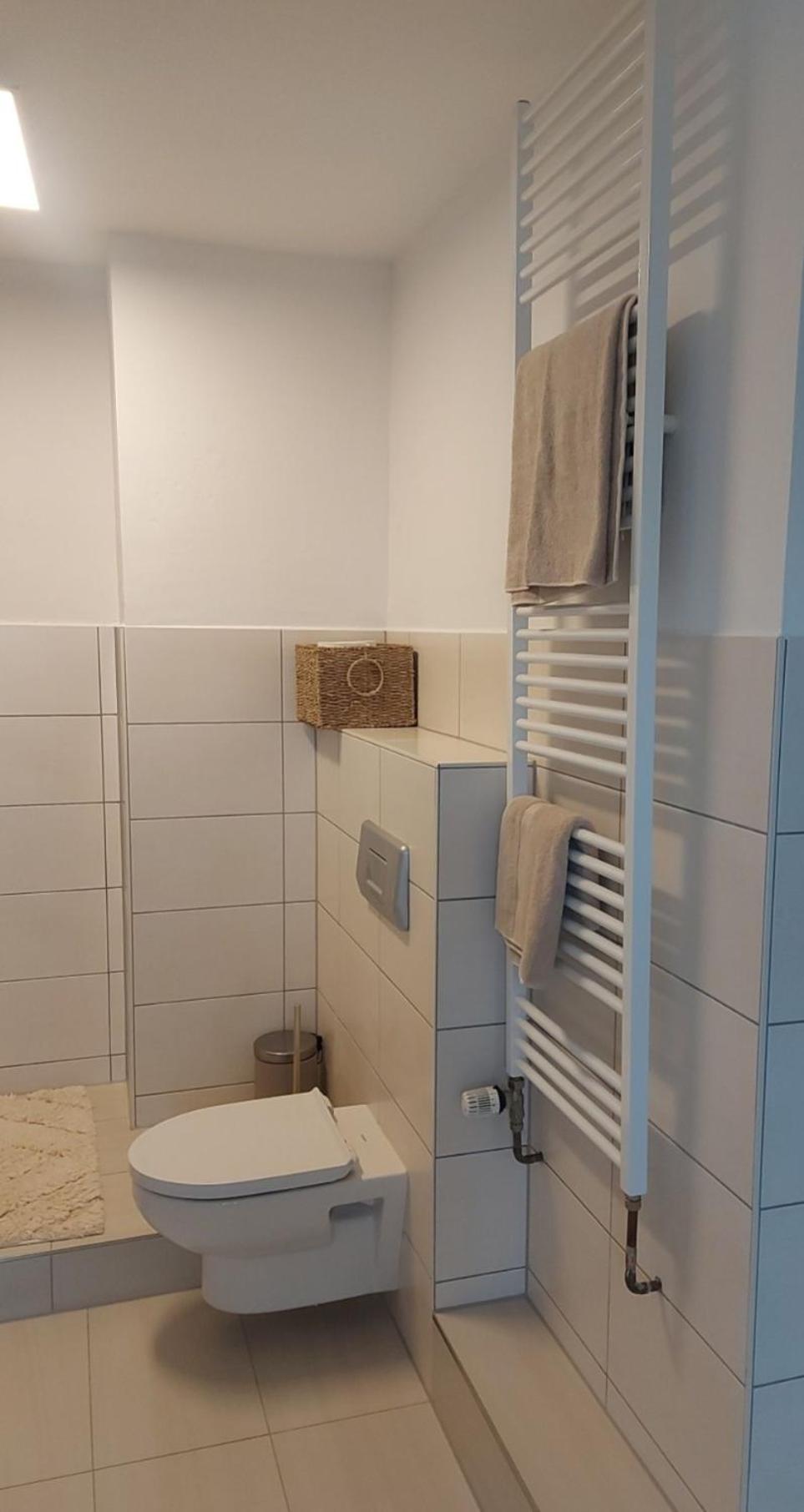 Stilvolle Ferienwohnung Free Parking, Space, Wlan Niestetal 外观 照片